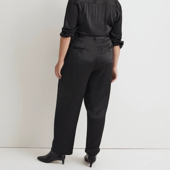 Madewell Women’s NWT The Turner Tapered Pant in Black Satin size 14 Petite - Picture 3 of 14